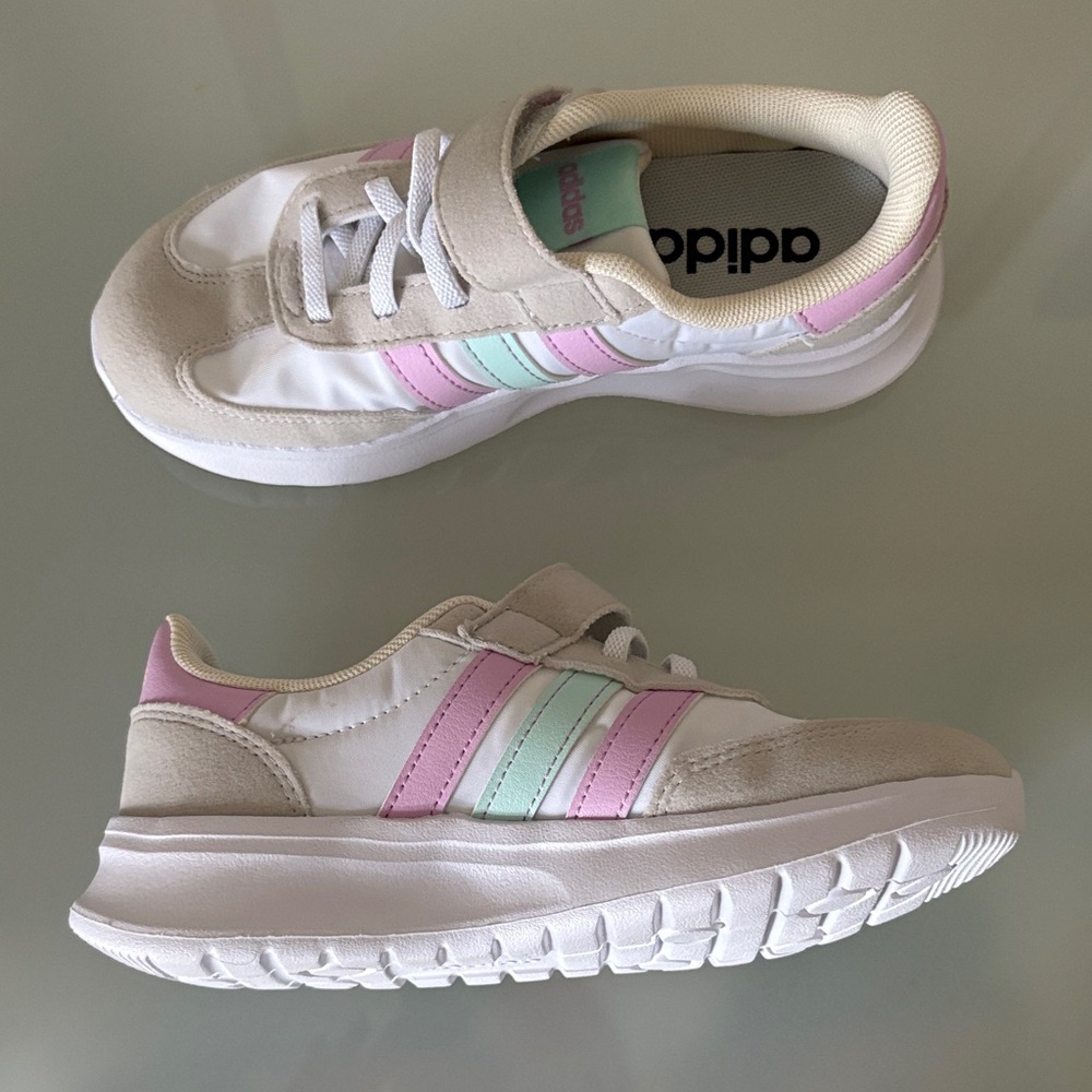Adidas Run 70s Little Girl Sneakers Size One 1